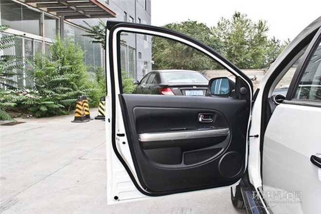 2014款 1.5L 兩驅舒適型