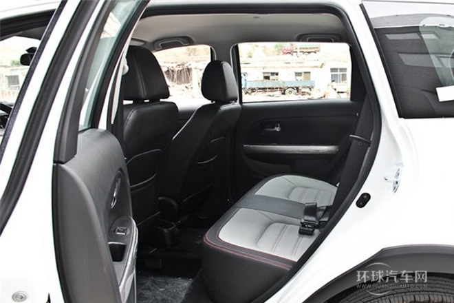 2014款 1.5L 兩驅(qū)豪華型