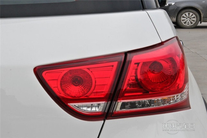 2014款 1.5L 兩驅(qū)豪華型