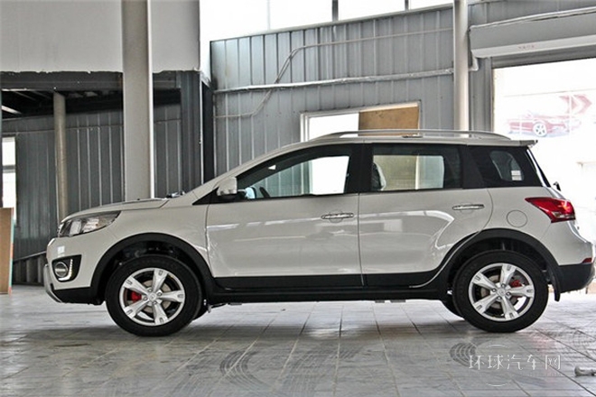 2014款 1.5L 兩驅豪華型