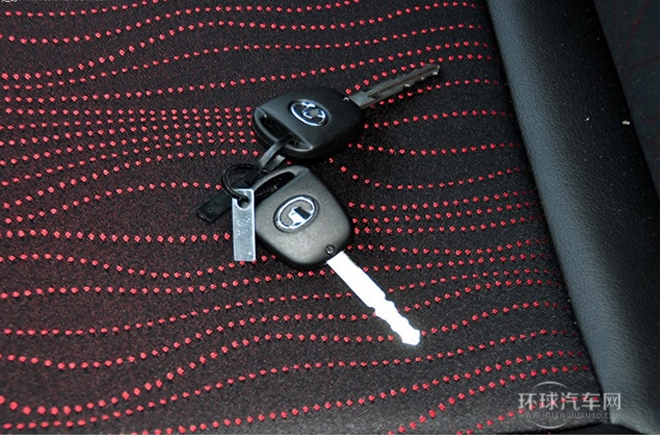 2012款 1.5L 兩驅(qū)舒適型