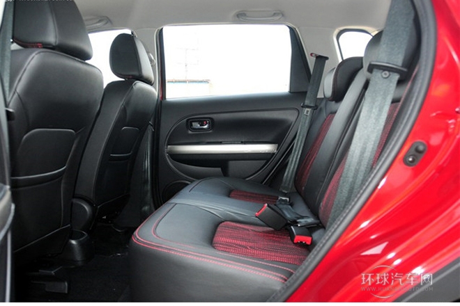 2012款 1.5L 兩驅舒適型