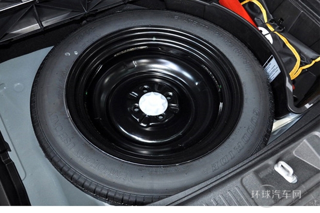 2012款 1.5L 兩驅豪華型