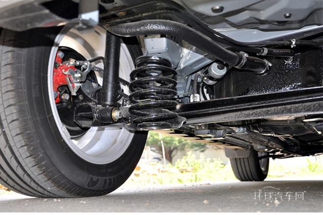 2012款 1.5L 兩驅豪華型