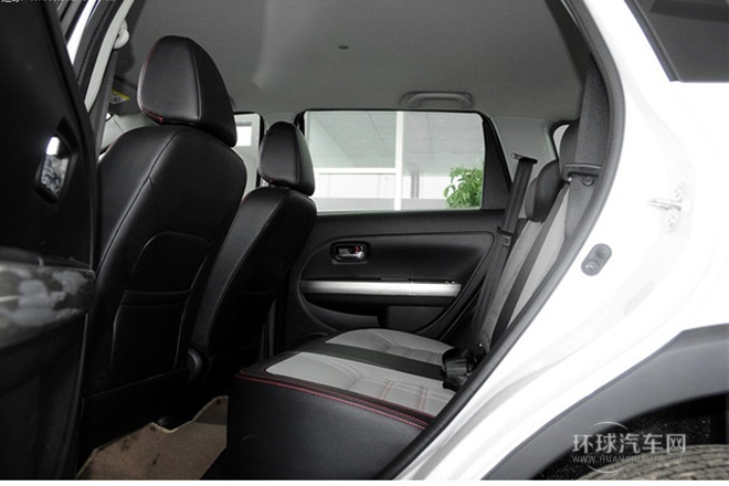 2012款 1.5L 兩驅豪華型