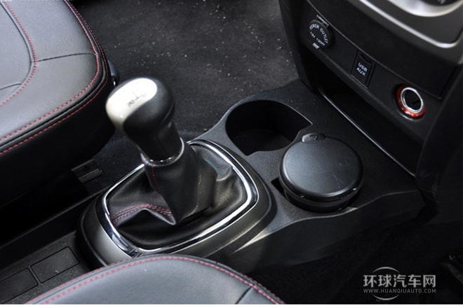 2012款 1.5L 兩驅豪華型