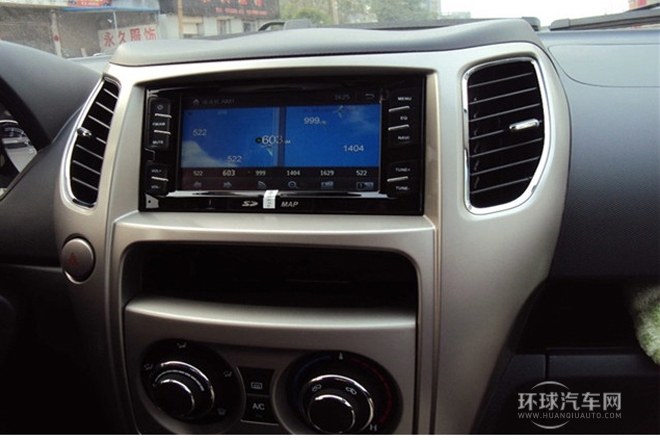 2012款 1.5L 兩驅(qū)豪華型