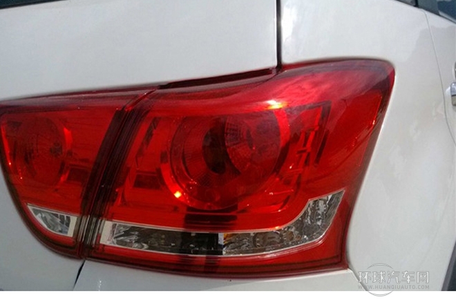 2012款 1.5L 兩驅豪華型