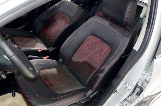 2012款 1.5L 兩驅精英型