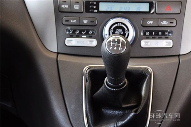 2013款 2.0L 自動舒適型