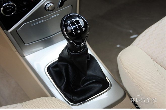 2013款 1.5L 手動舒適型