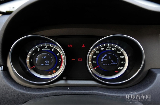 2013款 1.5L 手動(dòng)舒適型