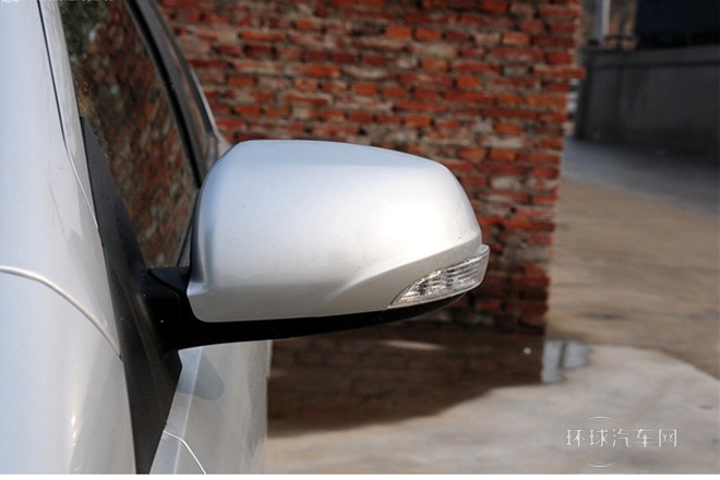 2013款 1.5L 手動舒適型