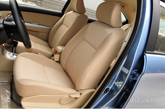 2013款 1.5L CVT舒適型