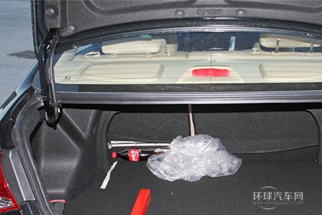 2013款 1.5L 手動豪華型