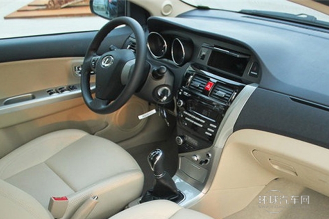 2013款 1.5L 手動豪華型