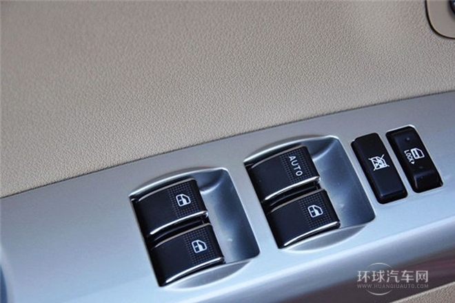 2013款 1.5L 手動精英型