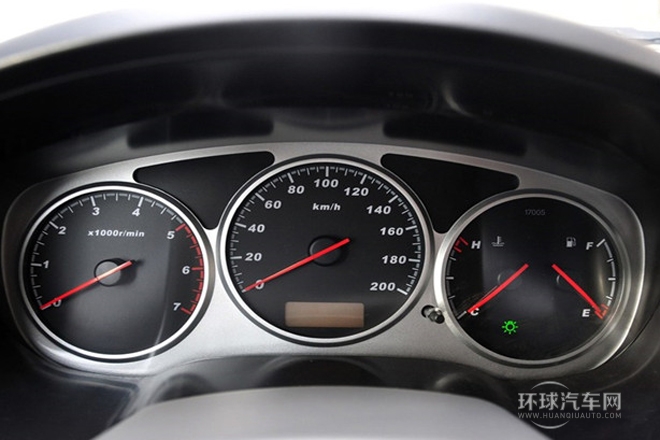 2011款 2.8T公務版 豪華型 四驅小雙排