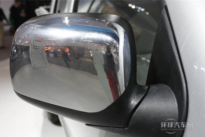 2011款 2.8T公務(wù)版 尊貴型 四驅(qū)小雙排