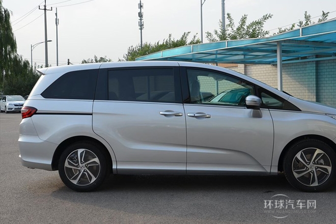 2015款 2.4L 豪華版