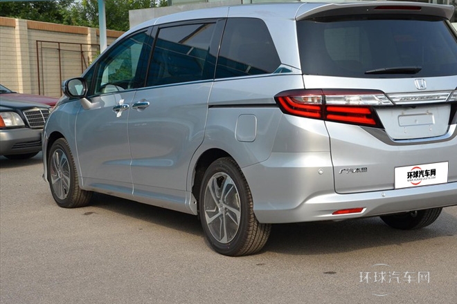 2015款 2.4L 豪華版