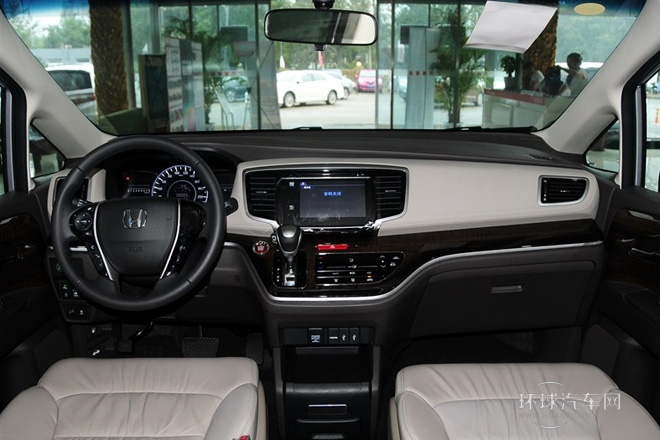 2015款 2.4L 豪華版