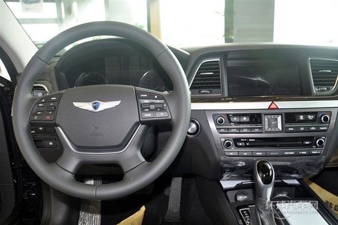 2015款 3.3 GDi 四驅(qū)豪華版