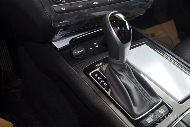 2015款 3.3 GDi 四驅豪華版