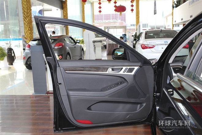 2015款 3.3 GDi 四驅豪華版