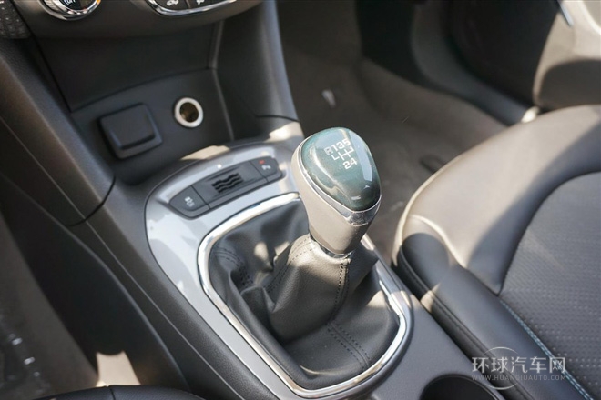 2015款 1.5L 手動精英版