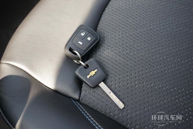 2015款 1.5L 手動(dòng)精英版