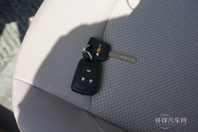 2015款 1.5L 自動時尚版