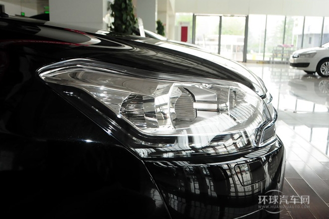 2014款 2.0L 自動尊悅型