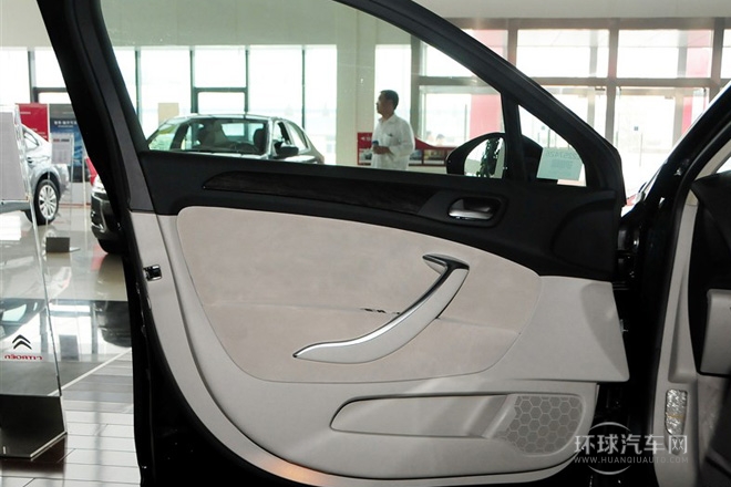 2014款 2.0L 自動尊悅型