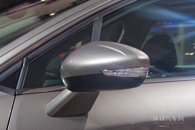 2014款 2.3L 自動尊貴型