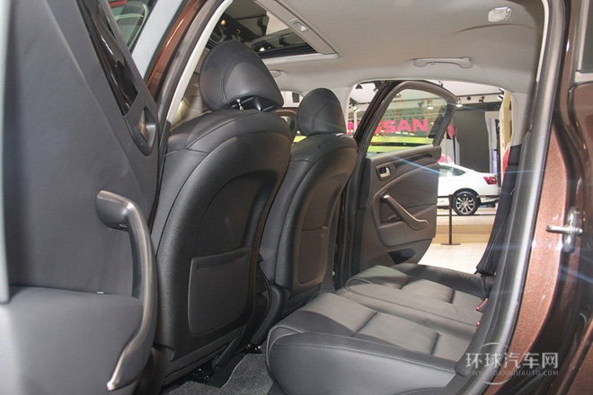 2014款 2.3L 自動(dòng)尊貴型