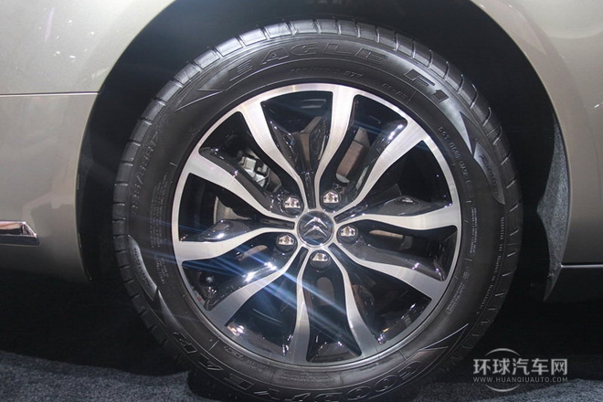 2014款 2.3L 自動尊貴型