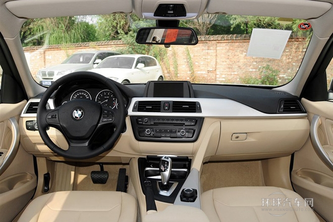 2015款 316i 進取型