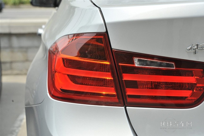 2015款 316i 運(yùn)動(dòng)設(shè)計(jì)套裝