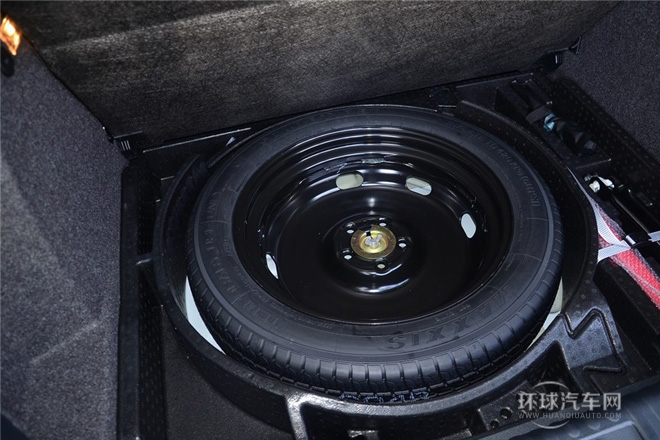 2015款 1.8TSI 手動兩驅(qū)風(fēng)尚版