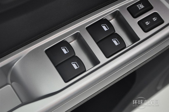 2014款 1.5L 手動智驅實尚型