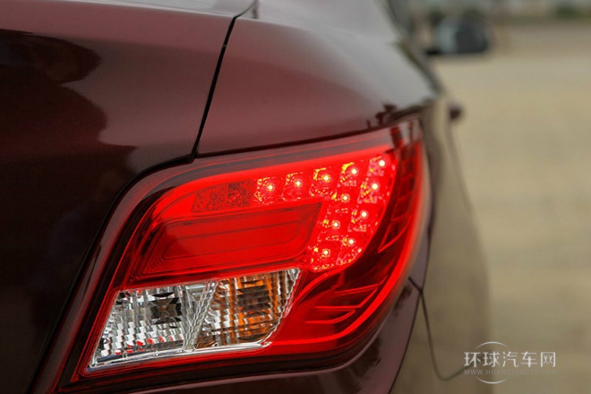 2014款 1.6L CVT豪華型