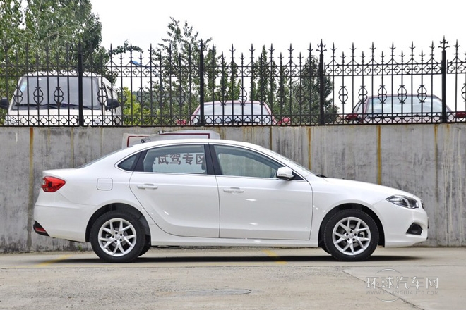 2014款 1.5T 手動(dòng)豪華型