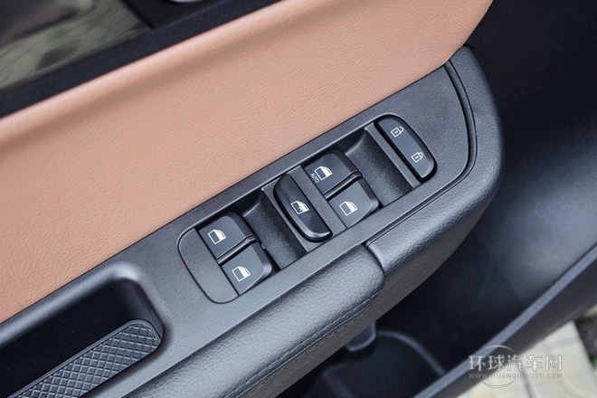 2014款 1.5T 自動智能型