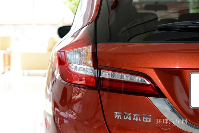 2014款 1.8L 自動舒適精英版 5座