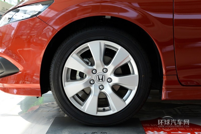 2014款 1.8L 自動舒適精英版 5座