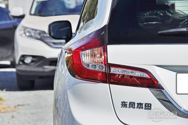 2014款 1.8L CVT豪華版 5座
