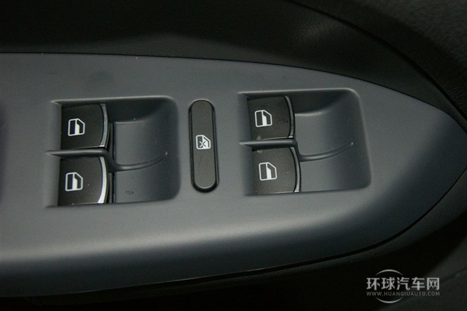 2015款 1.4T 自動舒適版5座