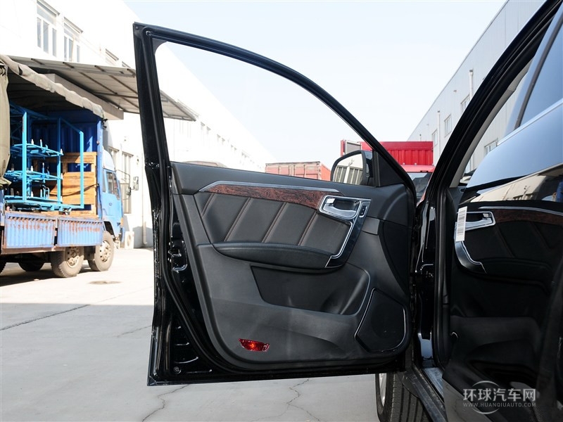 2014款 2.4L 自動兩驅尊貴型