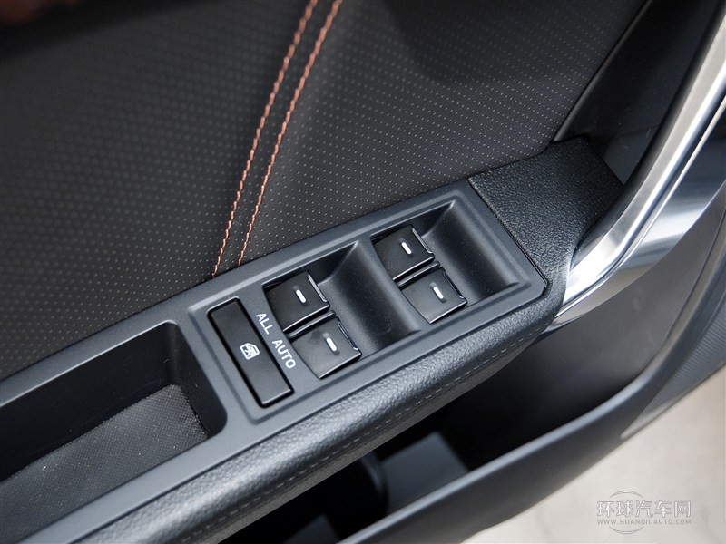 2014款 2.4L 自動(dòng)兩驅(qū)尊貴型